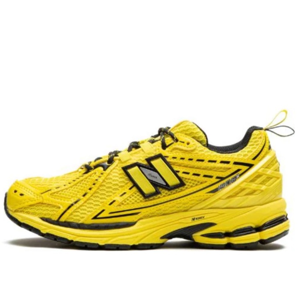 New Balance x GANNI